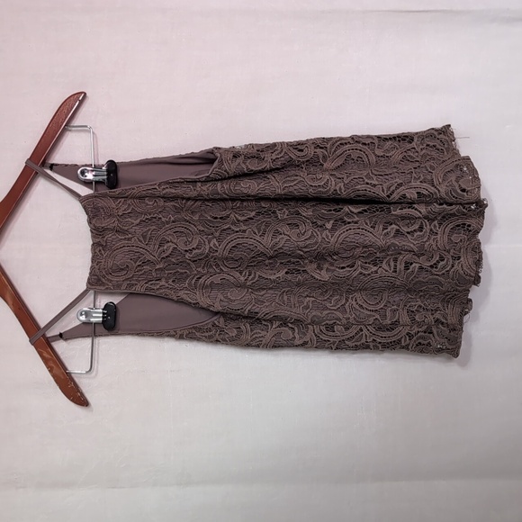 First Love Taupe Lace Layered Tank Size Large - Picture 6 of 6
